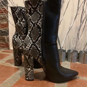 Black boots, snake print (4.5 in heel) Size 9.5